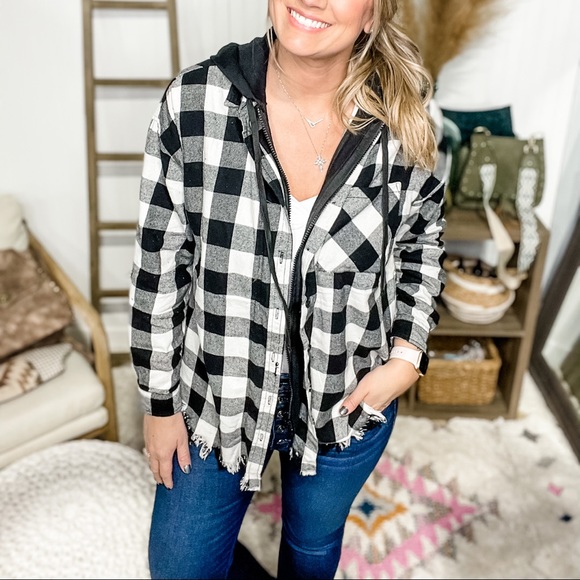 Hoodie Lined Plaid Shacket- White - Picture 1 of 4